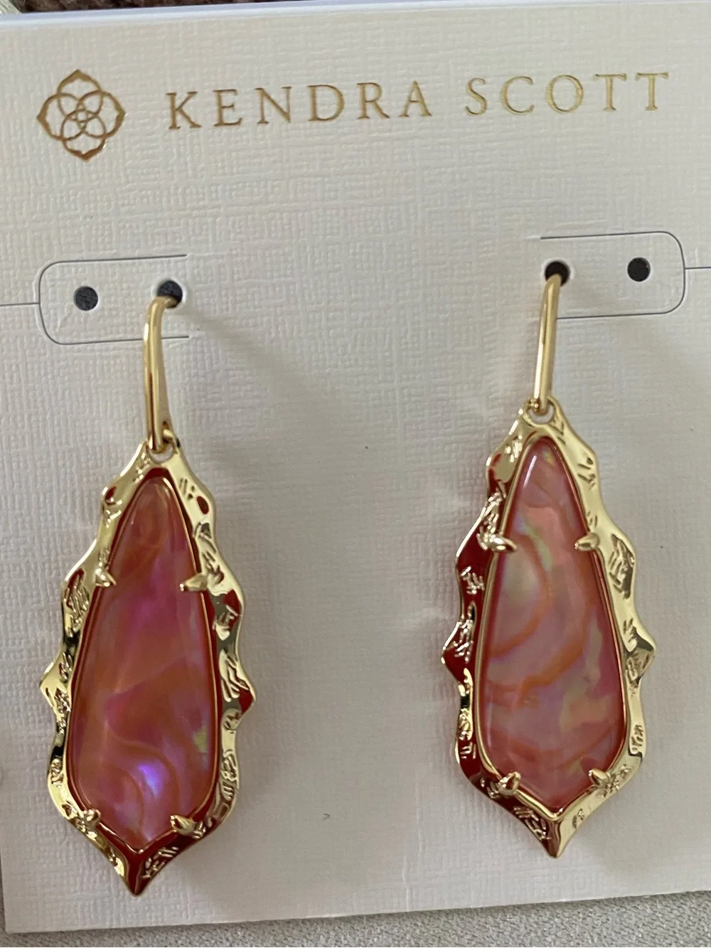 Kendra Scott Adriana Scalloped Pink Iridescent Gold Drop Earrings NWT